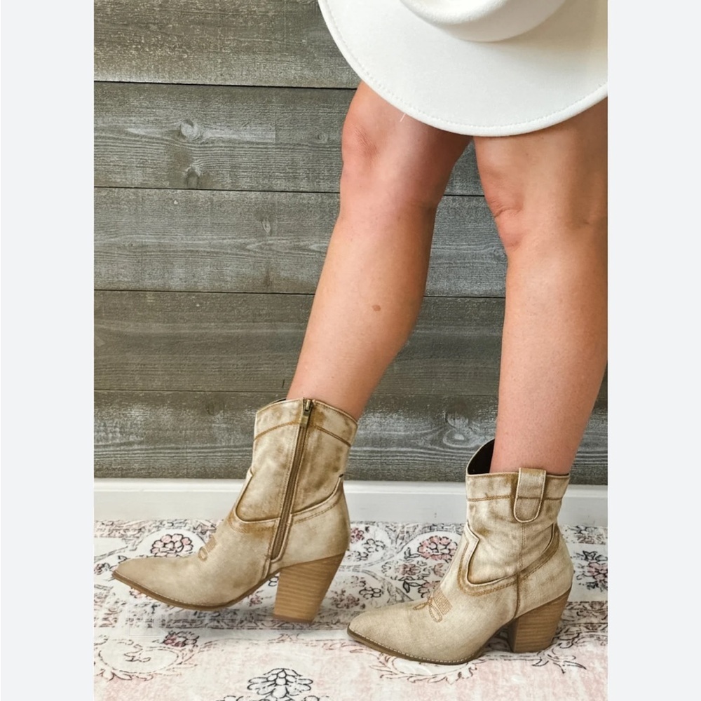 Hey Girl Denim Western Ankle Boots size 8